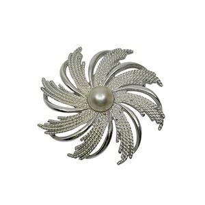 Sarah Coventry Vintage Silver Tone Faux Pearl Sunburst Pinwheel Brooch Canada